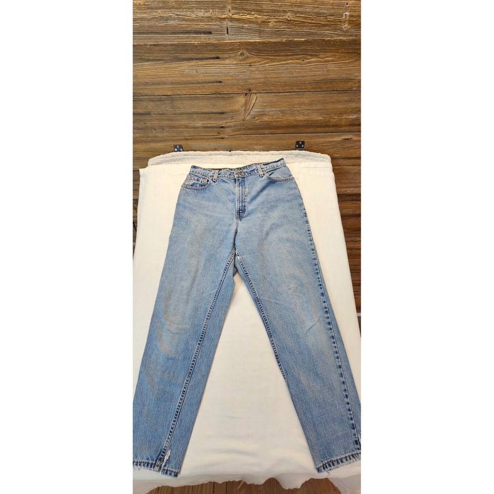Vintage Levis 551 Relaxed Fit Tapered Leg Jeans Light Wash Made in USA 14 Med